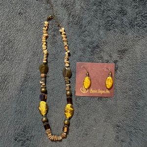 Premier Designs matching necklace and earrings set.